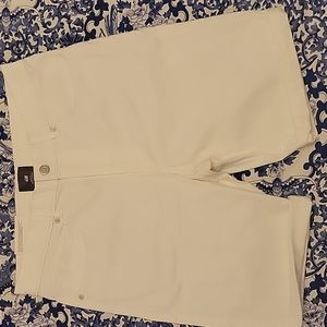 NWT H&M women's shorts size 31" waist